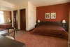 Famil Hotel 